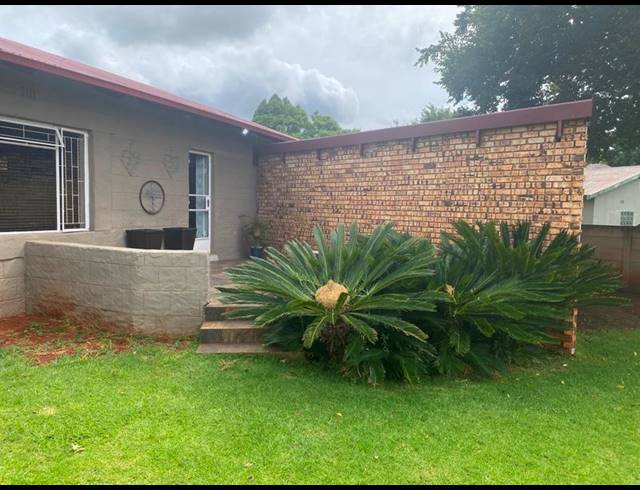 4 BEDROOM HOUSE FOR SALE IN KANONKOP